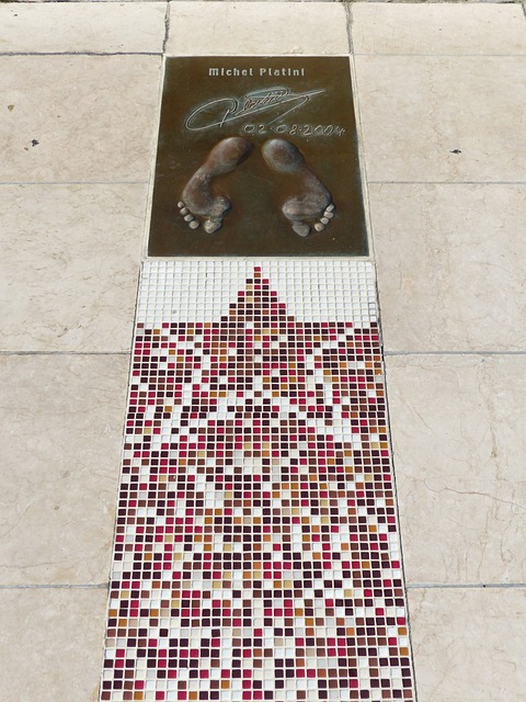 湖人需要首 湖人需要首